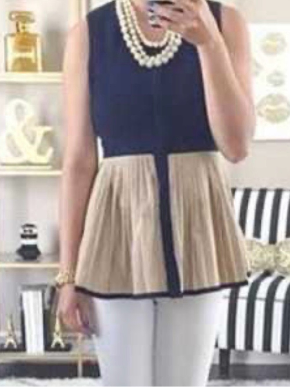 Moth Anthropologie Sleeveless Colorblock Peplum Top in Navy & Beige Pleated Smal